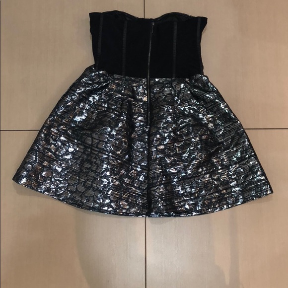 BEBE jacquard metallic dress - Picture 2 of 2